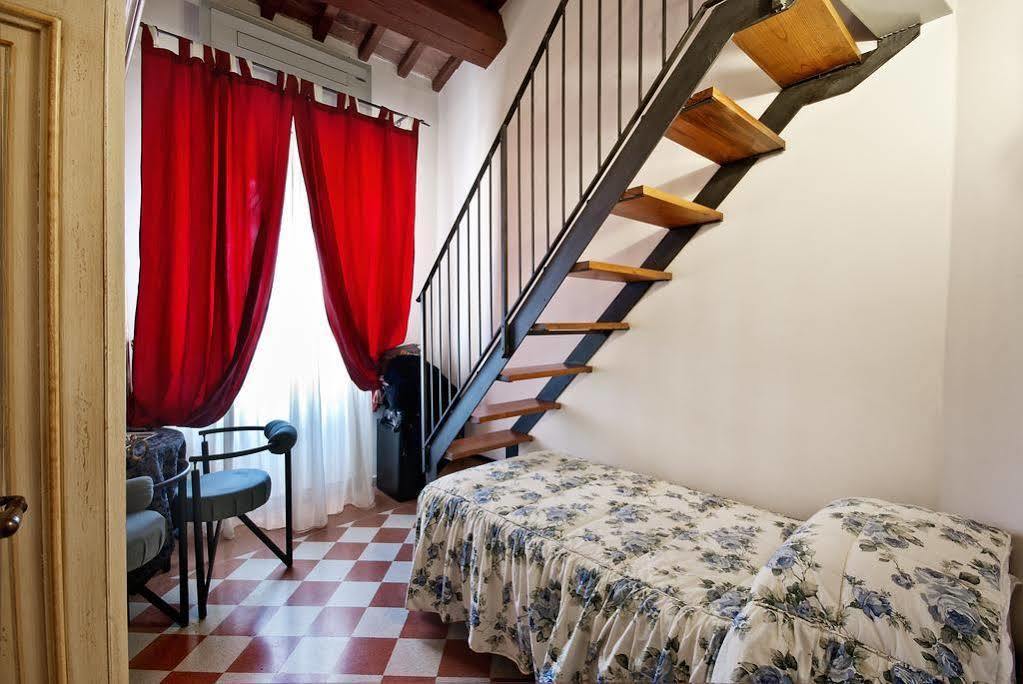 A Casa Mastacchi Bed & Breakfast Siena Ngoại thất bức ảnh